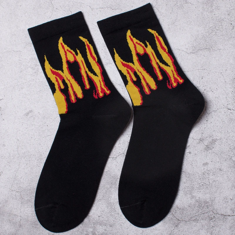 Tide бренд INS уличные носки скейтбордиста для мужчин и женщин Harajuku ветер пламя хип-хоп трубы хлопковые носки пара спортивные длинные носки - Цвет: Черный