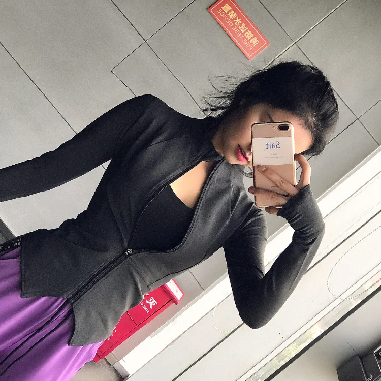 

Slim Fit Running Jacket Women Stretchy Sport Long Sleeve Windproof Yoga Shirt Full Zip Gym Workout Track Jacket with Thumb Holes