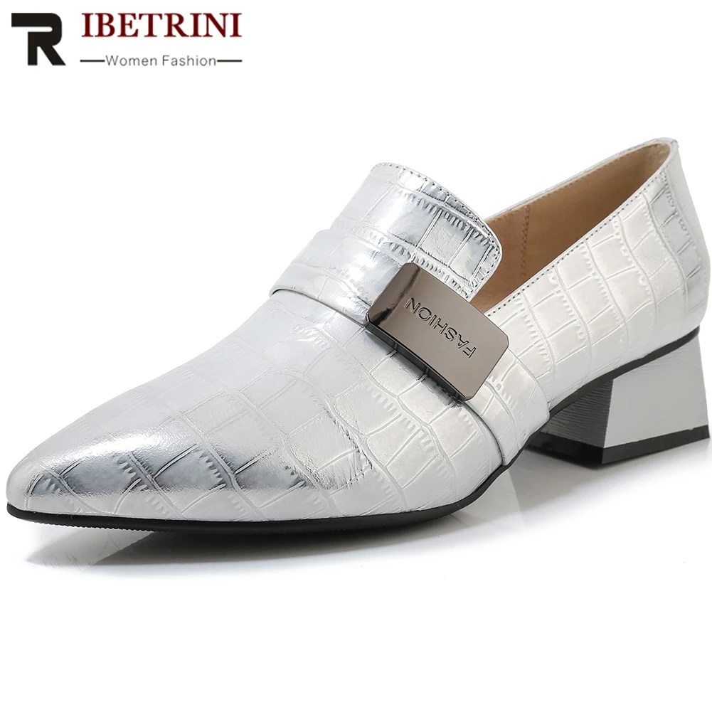 

RIBETRINI 2020 Spring New Female Elegant Patent Leather Dress Shoes Woman Fashion Pointed Toe OL Pumps Women Med Heels Pumps