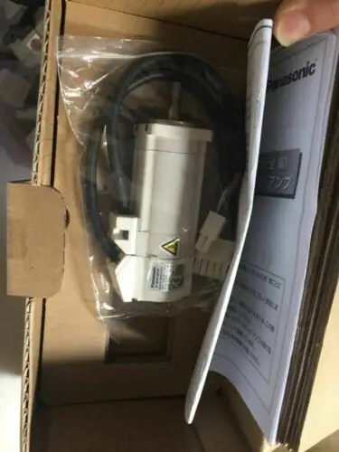 Brand New Panasonic MSMA012C1A AC Servo Motor