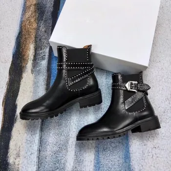 

Hot Sale Shoes Women Ankle Boots Genuine Cow Leather Button Boots Rivet Round Toe Boots Low Heels Boots Zapatos De Mujer