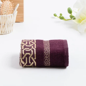 

Terry towel DONATELLO 70x130 cm, plum, bamboo 100%, 450g / m2 4879500