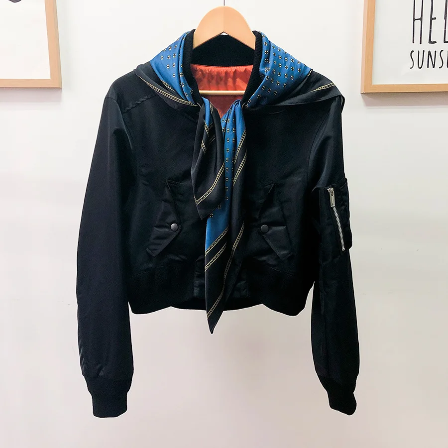 

Fall / Winter 2019 New Pilot Coat Mix and Match Short Black Bomber Jacket Women's Trendy Black Women Jackets and Coats
