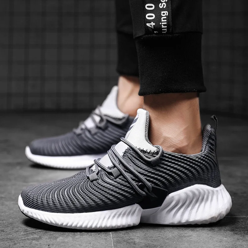 

New Style Men Casual Sports Shoes Fashion Breathable Lightweight Mesh MEN'S SHOES Low Top Summer Running Shoes