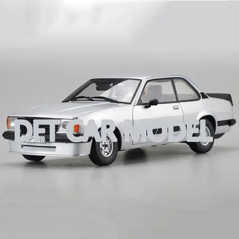 

1:18 scale Alloy Toy Vehicles COLLECTIBLES Car Model Of Children's Toy Cars Original Authorized Authentic Kids Toys