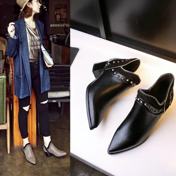 

SLHJC Mid Heel Leather Boots Women Spring Autumn Rivet Rome Style Pointy Toe Short Ankle Boots Side Slit Pumps For Female 5 cm