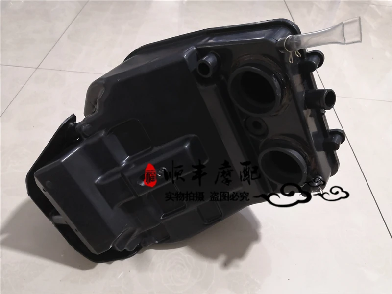 Benelli 752S/BJ750GS Motorcycle Engine Air Filter Assembly Box