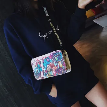 

New Fashion Messenger Personality Graffiti Wide Letter Strap Crossbody Bags For Women Ladies Leather Zipper Shoulder Bag