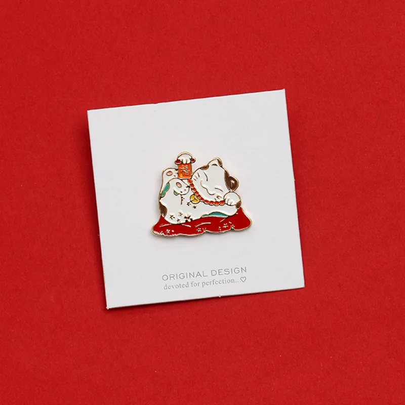 

Cute animal lucky cat brooches for women enamel pins kids gift badge bag clothes lapel pin broche femme bijoux jewelry