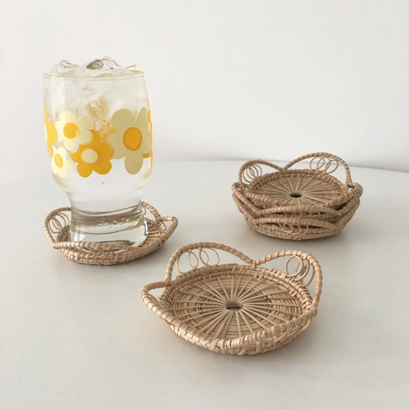 

Rattan Cup Holder Drink Coasters Natural Woven Floral Shape Heat Insulation Round Tea Pot Placemat Table Decoration Accessories