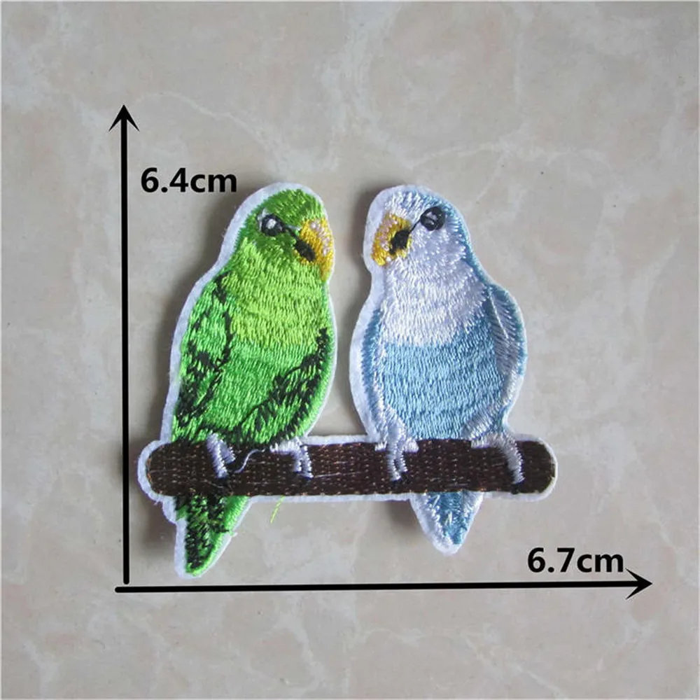 Children/'s Embroidered Motifs Iron//sew On Patch Embroidery Pirate Ship Parrot