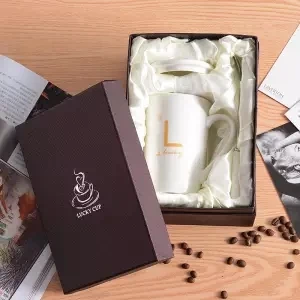 Керамическая чашка, кружка с крышкой, ложка, для мужчин и женщин, студентов, Корейская версия, чашка для молока, чашка для питья, домашняя чайная чашка, кофейная чашка - Цвет: 380ML gift box