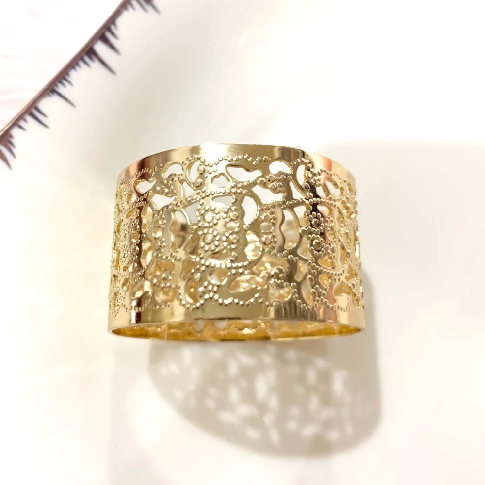 16337201546_2000625682