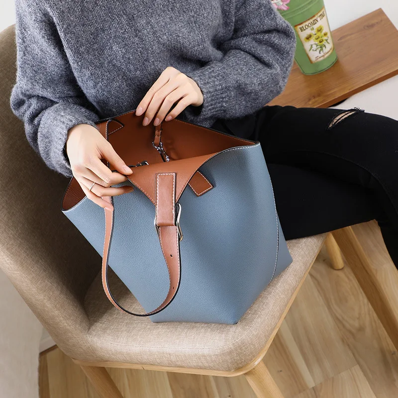 12323110959_950636634