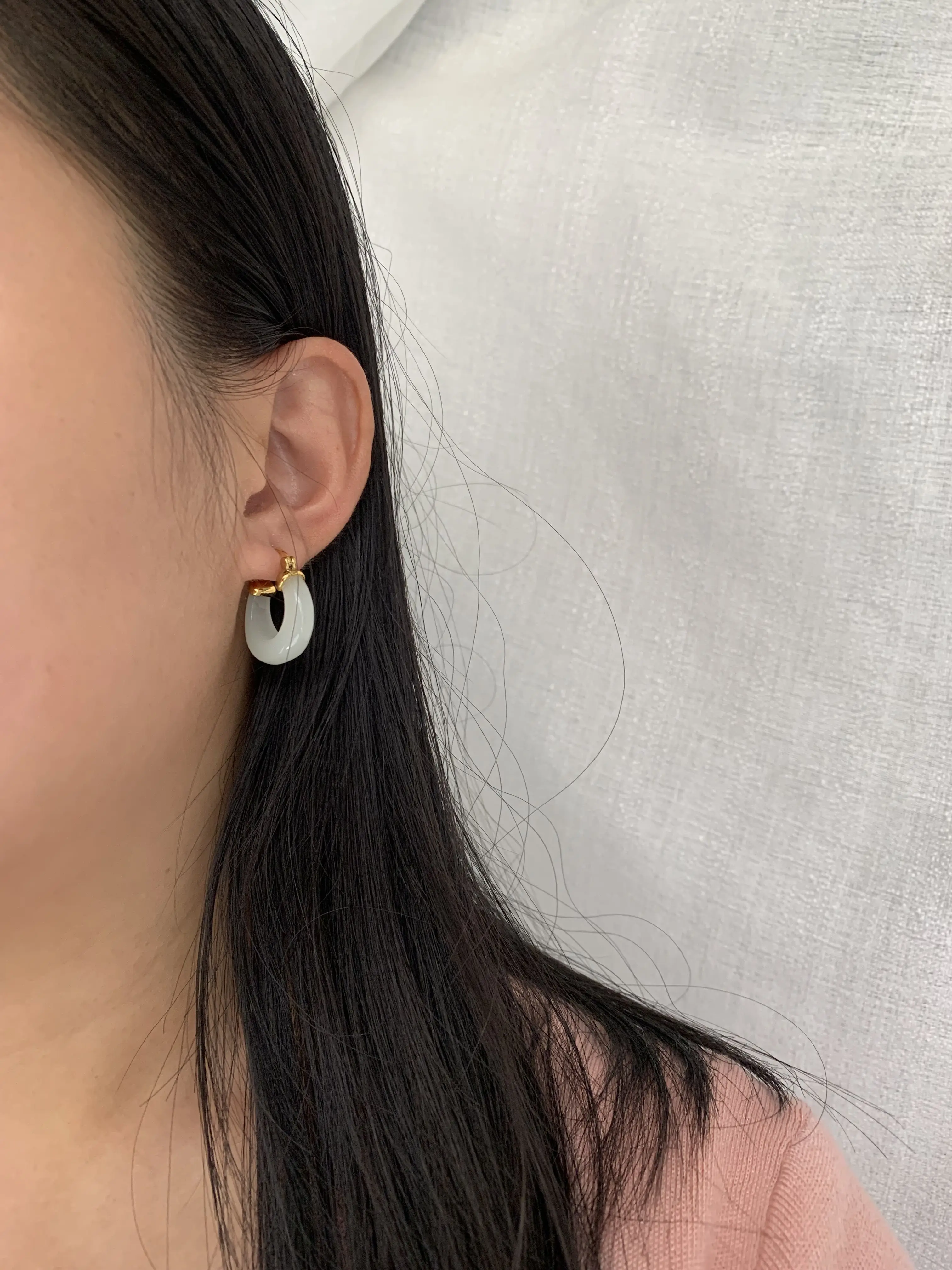 Small Acrylic Resin Hoop Earrings Brown 