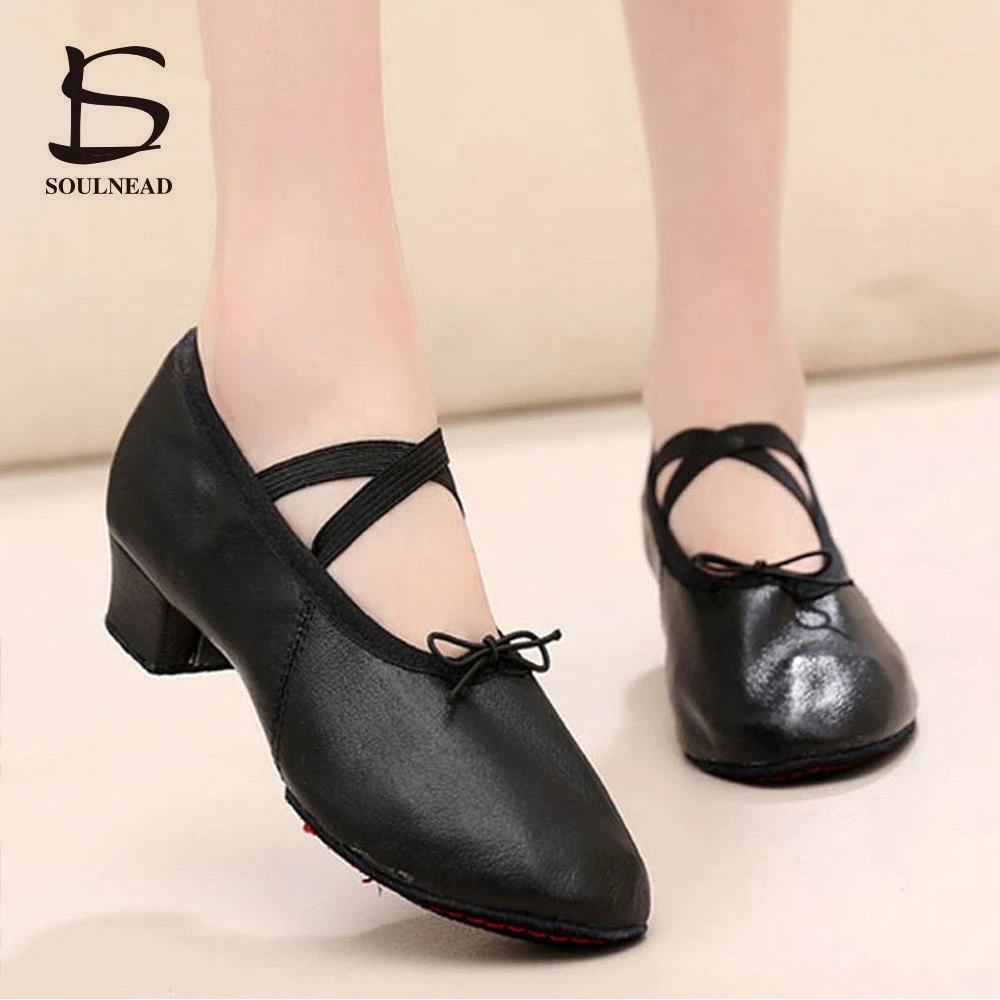 classic metallic clog