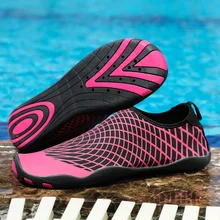 Низкая обувь для плавания; женская и мужская обувь из неопрена; резиновые сапоги; обувь для водных видов спорта, дайвинга, гребли, пляжа, болота; обувь для плавания, рыбалки