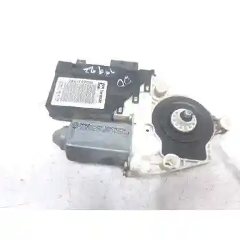 

9632531980 WINDOW MOTOR FRONT RIGHT CITROEN C5 SALOON
