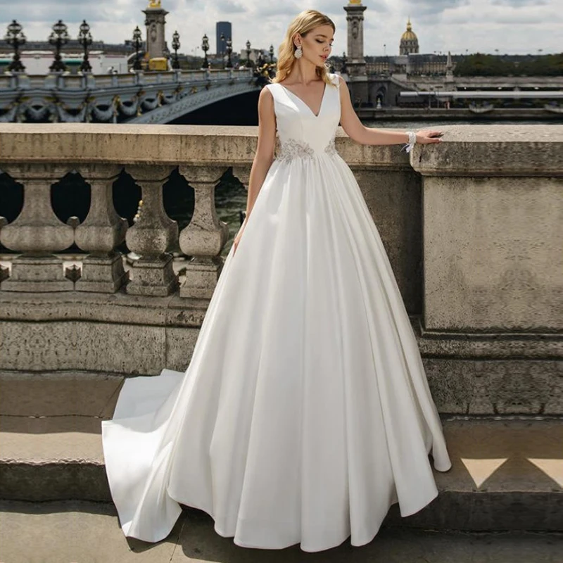 

LORIE 2020 V-neck A-line Satin Wedding Dresses with Lace Appliques Beadings Bridal Gowns Sleeveless Back Lacing Princess Gowns