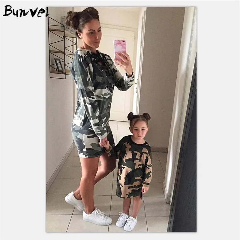 Bunvel/Одежда для мамы и меня; платье с камуфляжным принтом и длинными рукавами; одинаковые комплекты для семьи; платья для мам и малышей; Одежда для девочек; f