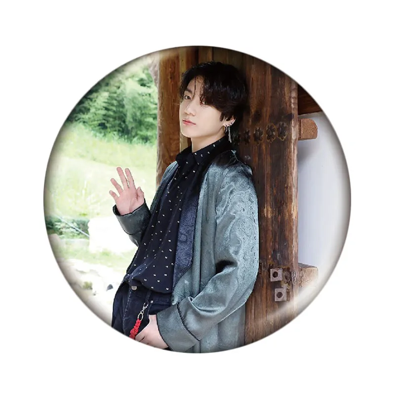 5 см KPOP Bangtan мальчики булавки значок счастливый Chuseok альбом булавка брошь аксессуары для одежды шляпа украшение для рюкзака - Окраска металла: 78