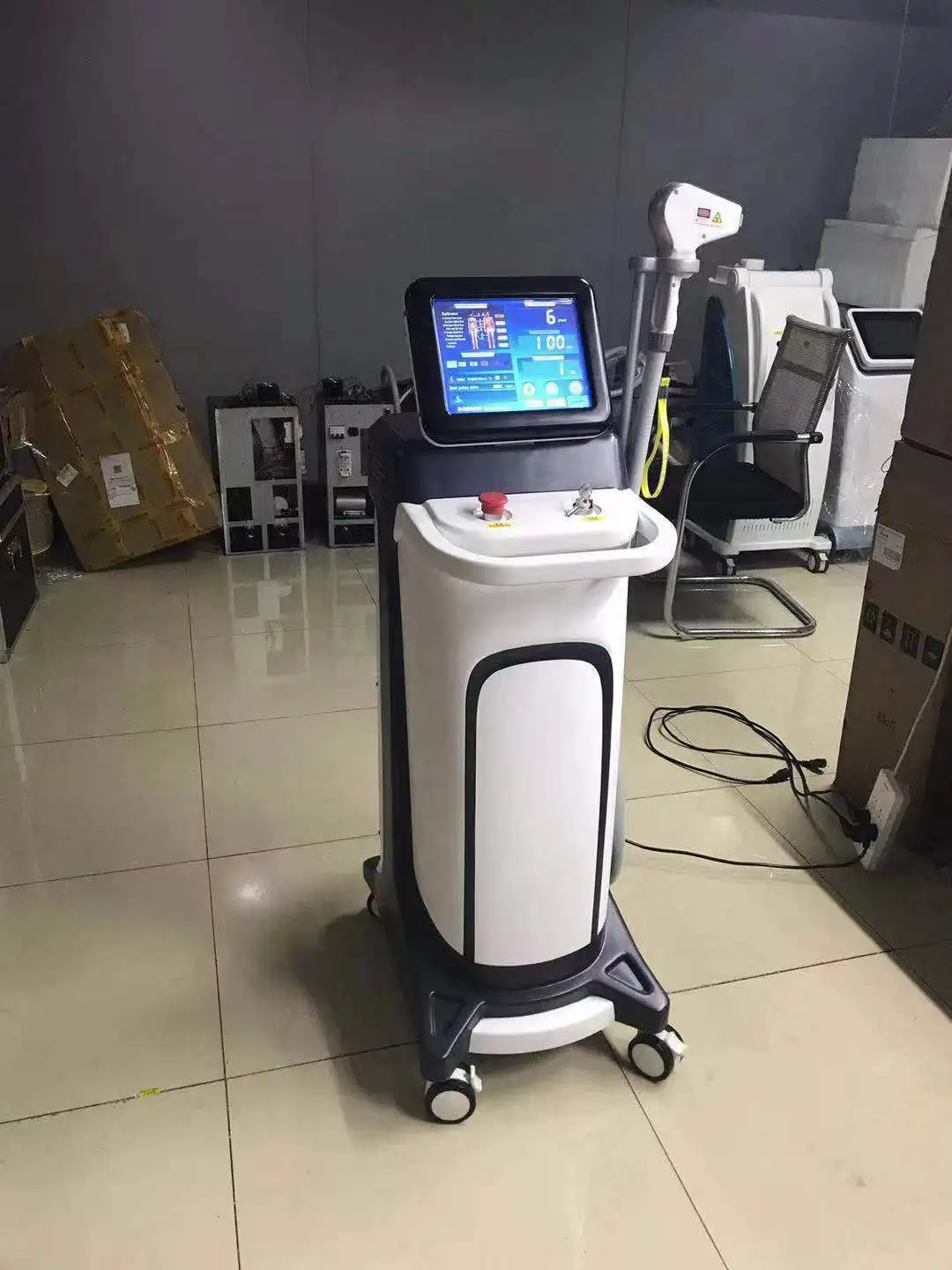 Best result！！！ body permanent hair removal top quality painless 808nm diode laser with big spot size and cooling