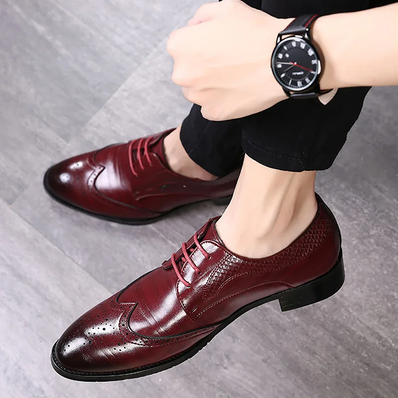 

2020 New Arrival Plus Size Leather Men's Shoes Business Formal Brogue Pointed Toe Oxfords Wedding Dress Shoes