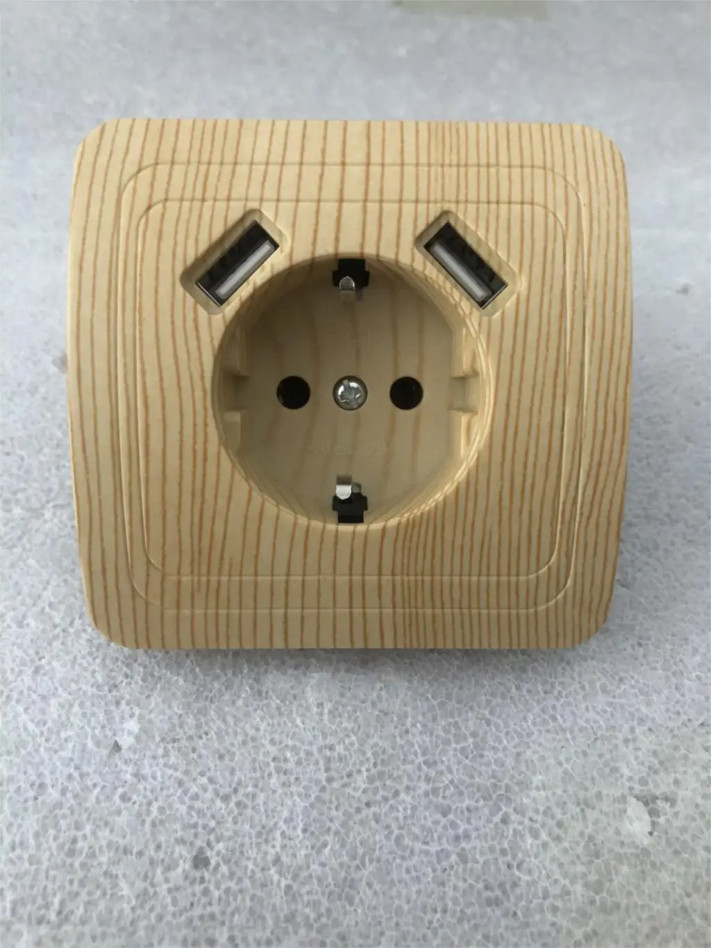 

Russia Smart Home Dual USB Port 2000mA Wall Charger Adapter 16A EU Standard Electrical Plug Socket Power Outlet Panel Switches