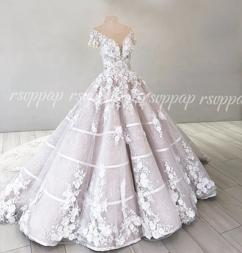 

Long Evening Dresses 2019 Sheer Back Short Sleeves 3D Lace White Flowers Arabic Dubai Party Women Formal Ladies Gowns