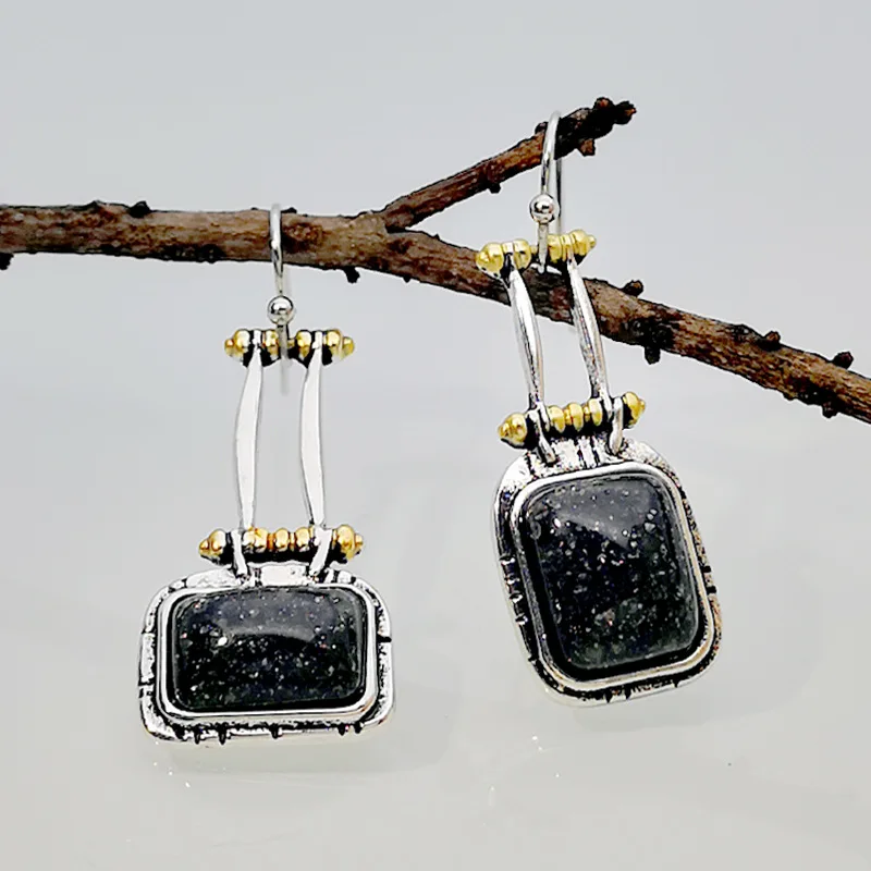 11652901381_731362266