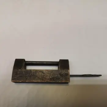 

Exquisite (bird) copper lock ornament