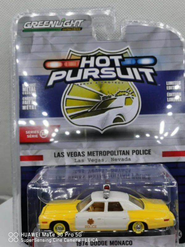 NEW GREENLIGHT 1:64 1974 Dodge Monaco Las Vegas Metropolitan Police Car Collection diecast simulation model car toys | Игрушки и хобби