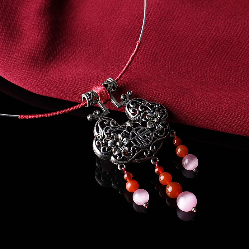 National Style Hollow Ancient Tibetan Silver Lucky-lock Shell Flower Retro Short Necklace Ethnic Jewelry