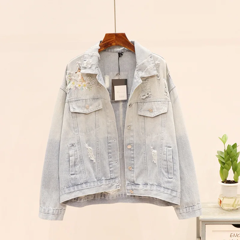 

2020 Spring Fashion Beading Print Hole Denim Jacket Women Loose Short Jeans Jacket Coat Female Outerwear Light Blue Denim Coat