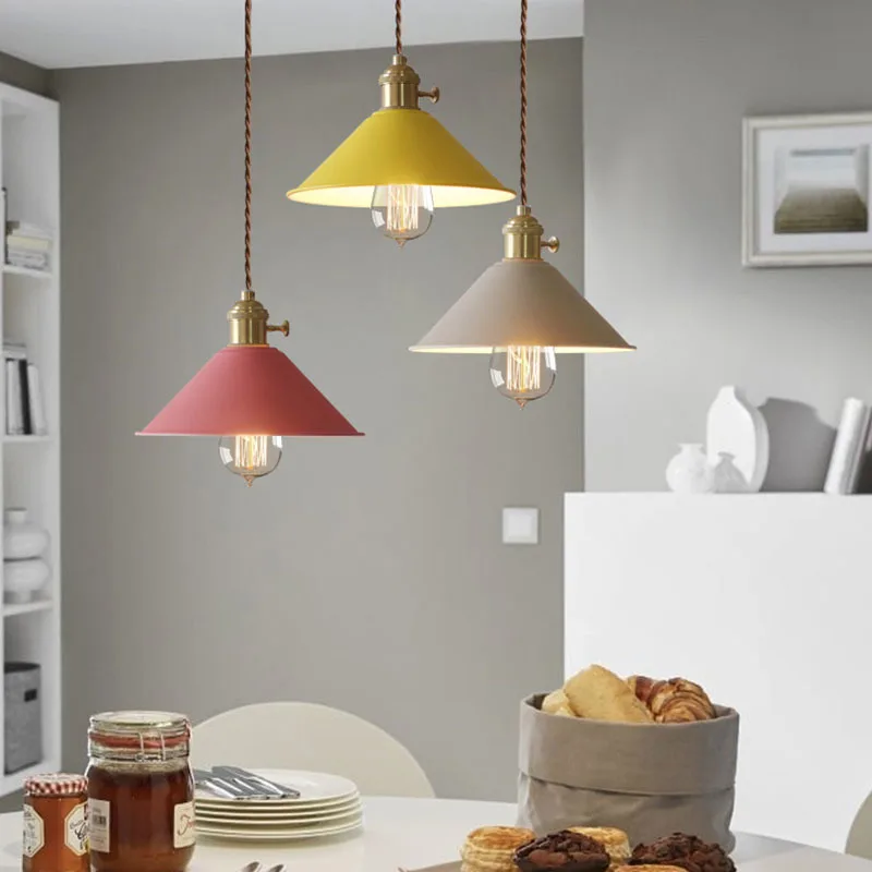 

Nordic Style Iron Color Pendant Light Colorful Shade Iron Wood Lamp Hang Lighting Living Dinning Room Restaurant Hotel Ful Ing