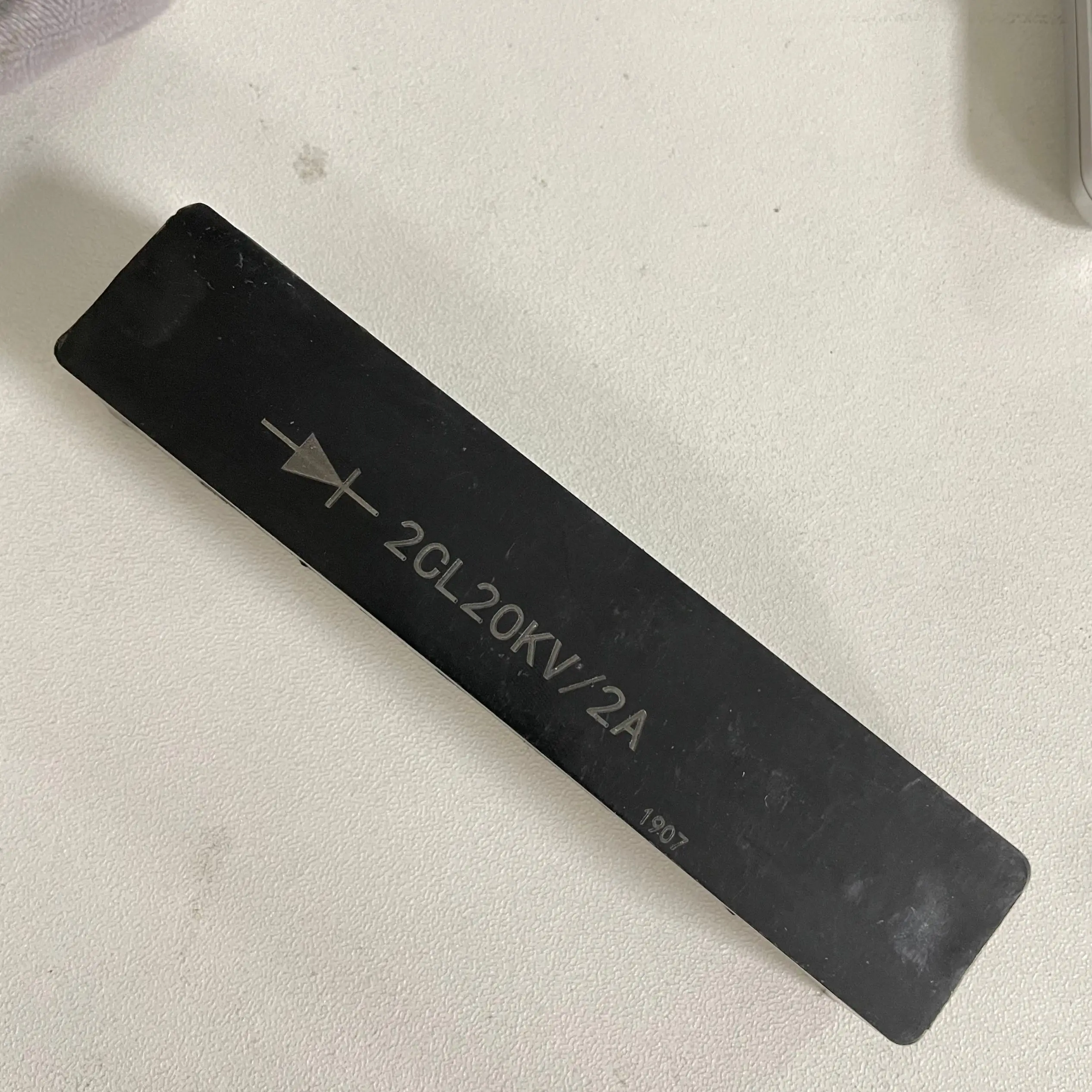 2CL(2DL) 2A 20KV высоковольтный выпрямитель HV Silicon Stack Diode 120x25x18mm M5 резьбовое отверстие |