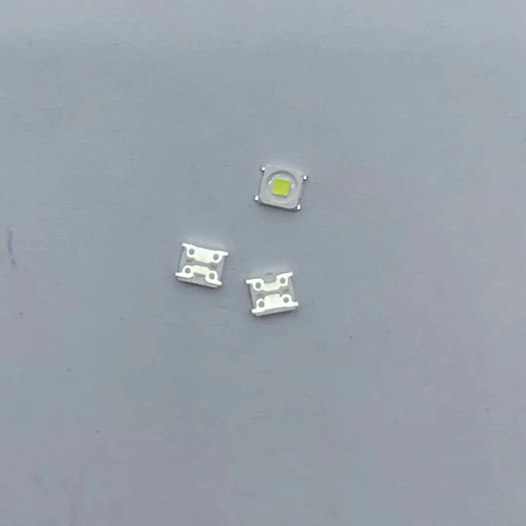 100Pcs Retroilluminazione A Led Originale Flip-Chip Led 1.5W 3V 3228 2828 Application Applicazione Tv Bianca Fredda Per Samsung