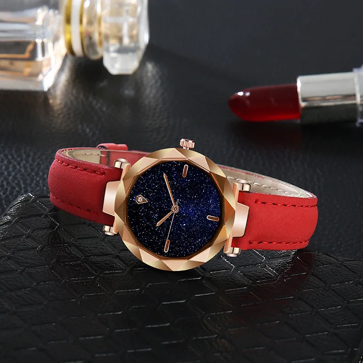 

Women watches Simple And Stylish Luxurious Starry Dial Convex Mirror Leather Strap Ladies Waterproof Watch relogio feminino