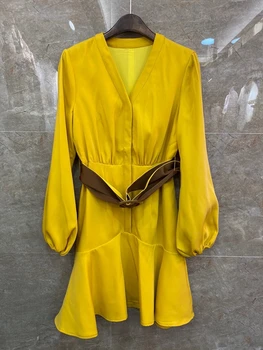 

2020 Early Autumn New Women's V-neck Color Matching Buckle Waist Hugging Decorative Bubble Lantern Sleeve Fishtail Dress 812