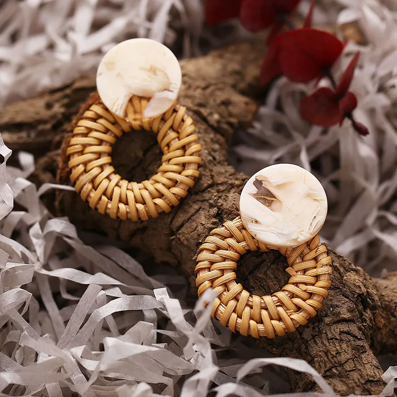 11428863789_793437558