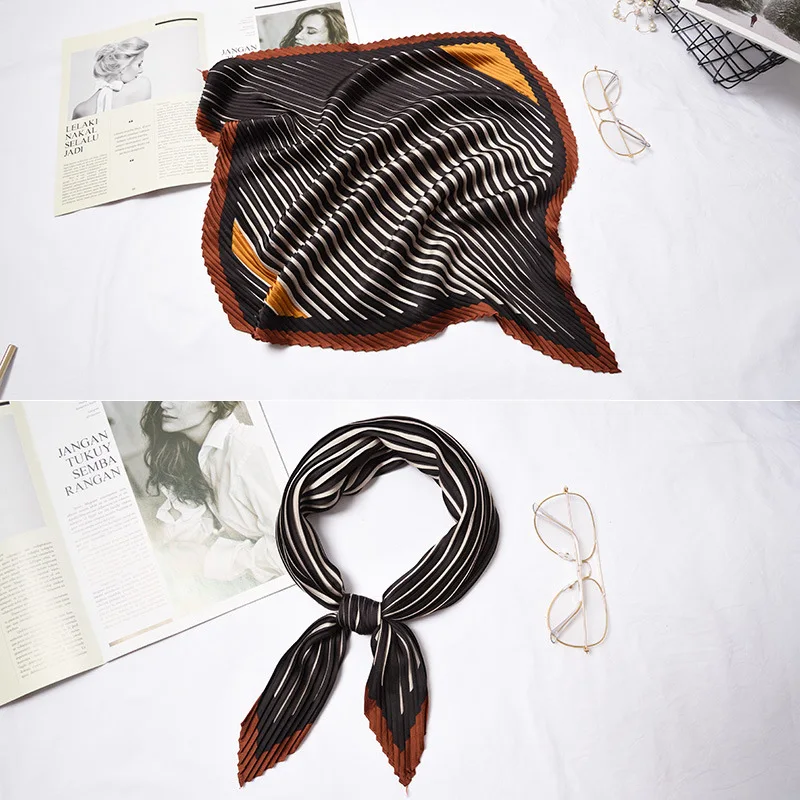 Сложенный плиссированный шелковый шарф, Изысканный Ретро Модный принт, украшение от морщин, солнцезащитный крем, дикое искусство, маленький квадратный шарф, размер 55*55 см - Цвет: 12