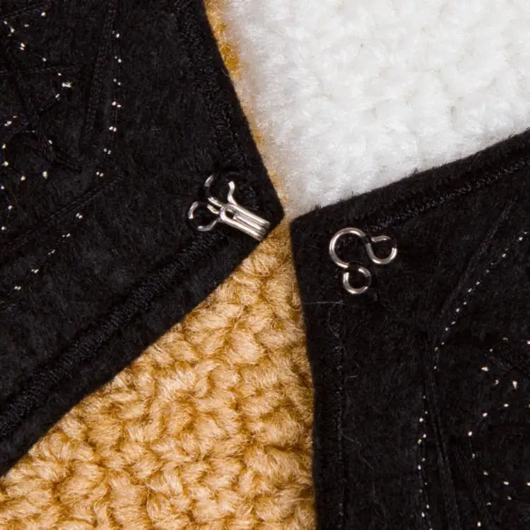 51B52122180C7739225934FC5DDA5B22