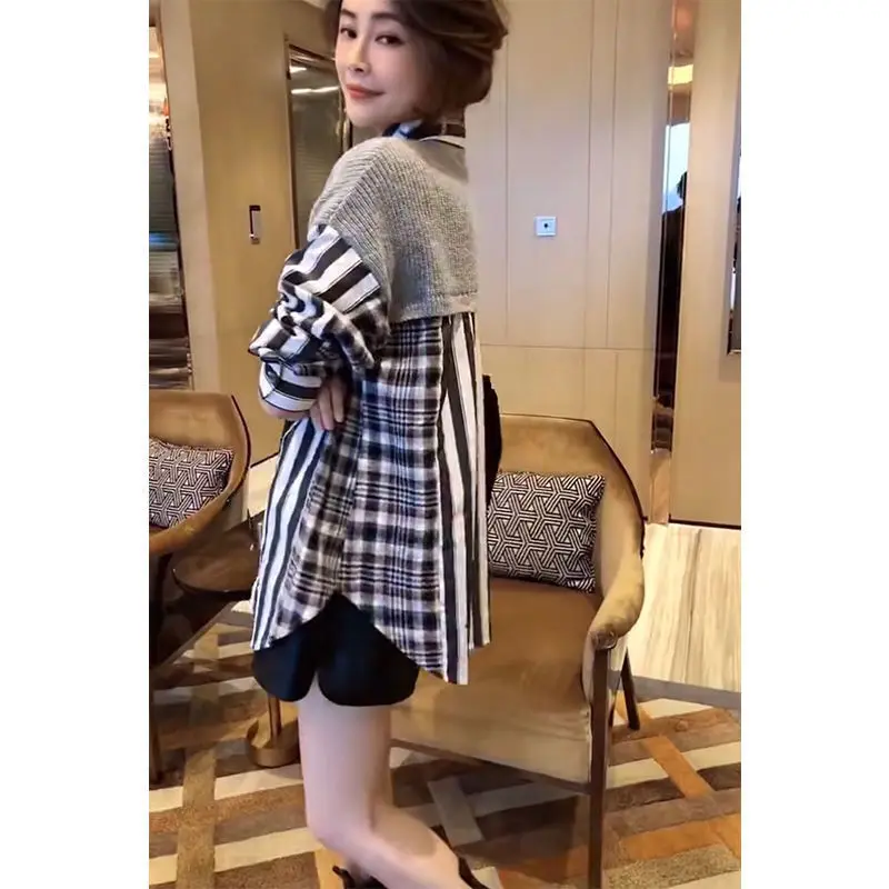 

Knitted Stitching Vertical Stripes Shirt Fake Two-piece Loose Top Women Korean Version 2020 Early Autumn New Style