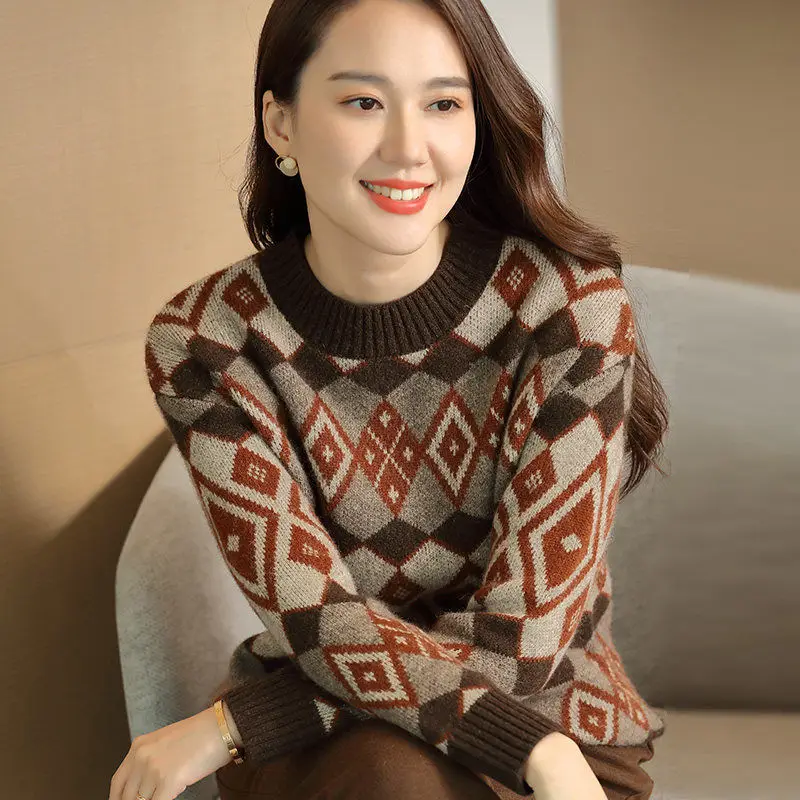 

Round Neck Jacquard Sweater Sweater Women Thickened Autumn and Winter New Style Korean Loose and Thin Bottoming Shirt