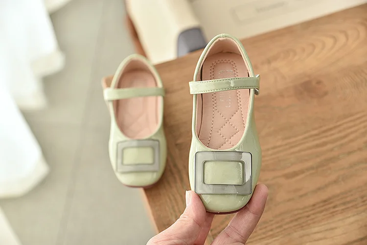 11824487972_71657445