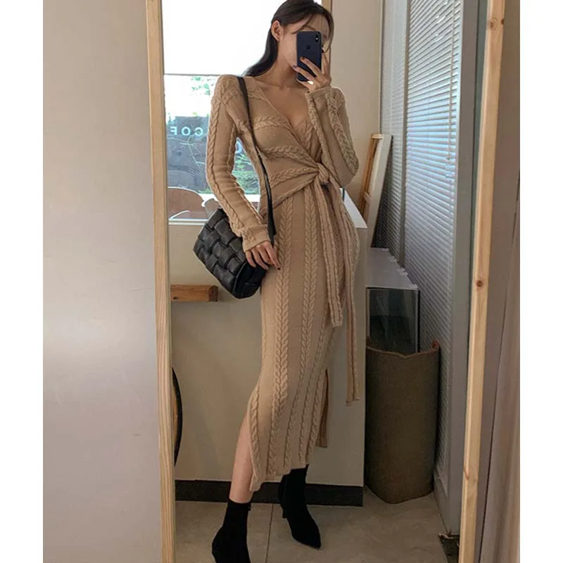 

Women 2020 New Winter Long Sleeve Slim Bodycon Maxi Dresses One Piece V-Neck Autumn Dress Woman Elegant Knitted Sweater Dresses
