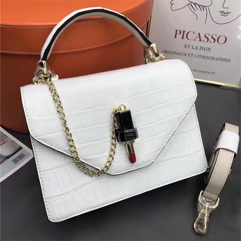 Рисунок 3 - Женский кошелек из натуральной крокодиловой кожи