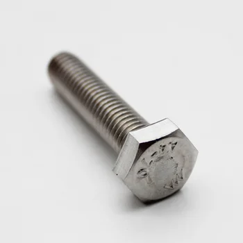 

M7-1.0 x 40 or M7x40 or 7mm x 40mm Bolt / Hex head Cap Screw grade 6.8