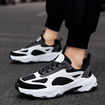 

Le donne Chunky Sneakers Vulcanize Scarpe Coreano Moda New Femminile Della Piattaforma Bianco Nero di Spessore Suola Corsa e Jog