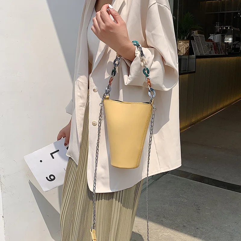 Fashion Acrylic Chain Buckets Bag Designer Women Handbags Luxury Pu Letaher Shoulder Crossbody Bag Casual Totes Small Purse Sac